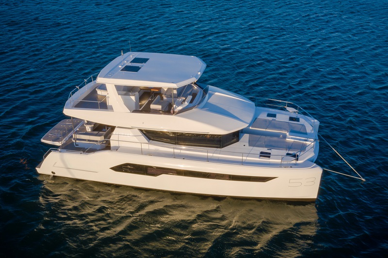 Leopard-53_motor catamaran_27020